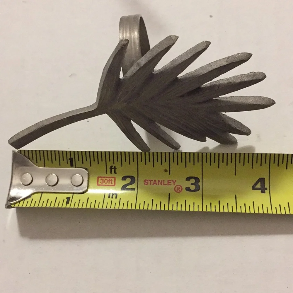 SUR LA TABLE Palm leaf napkin rings 4” long pewter metal silver-tone-Set of 4